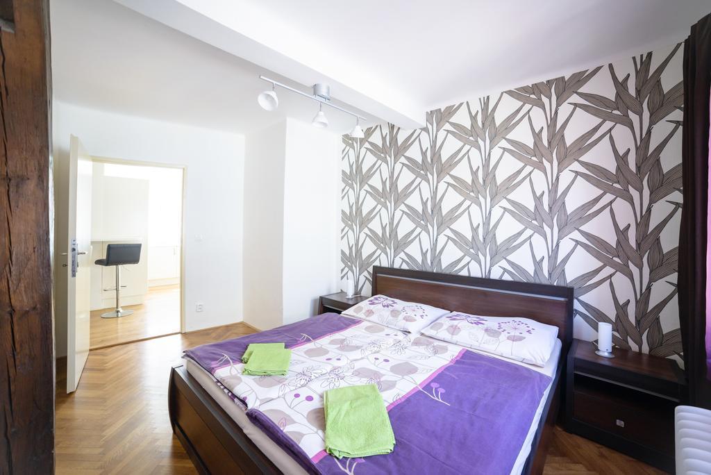 Apartments Old Town Square 27 Praha Pokoj fotografie